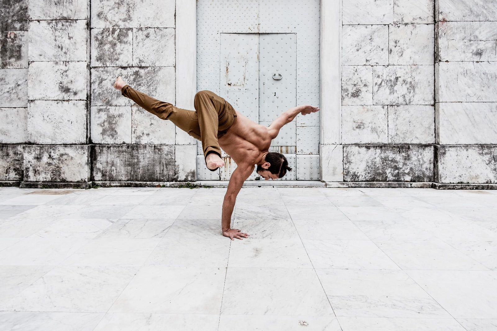 Playfully defying Gravity